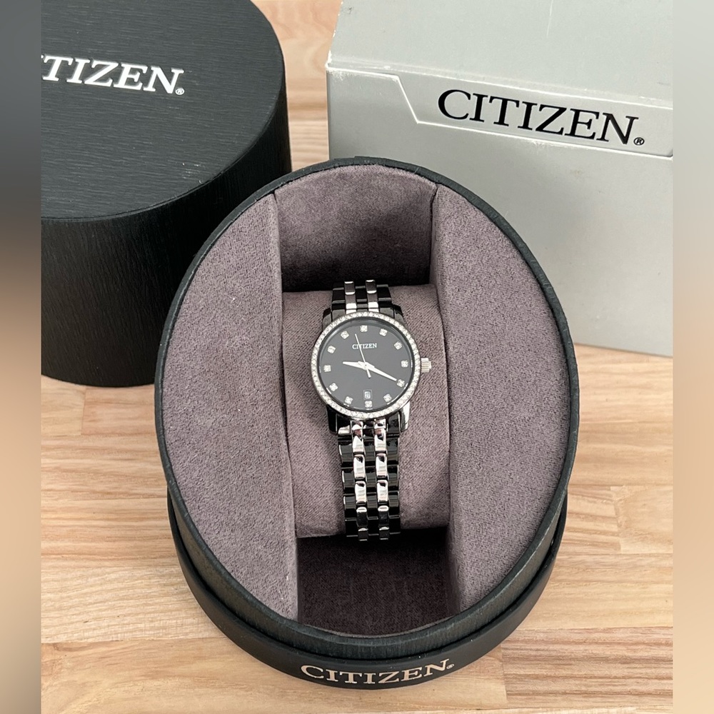 Citizen Ladies Watch Crystal Dial Markers Black & Stainless Band Quartz Date Wnd - Picture 3 of 16